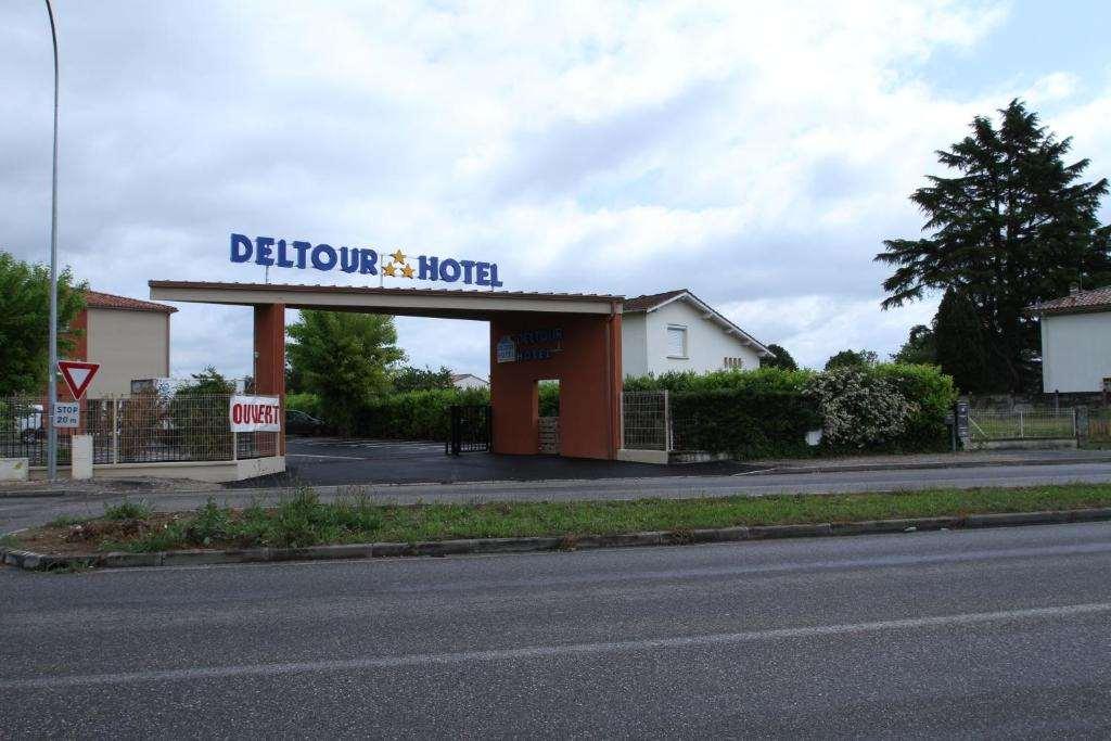 Brit Hotel Confort Villeneuve Sur Lot Bias  ภายนอก รูปภาพ